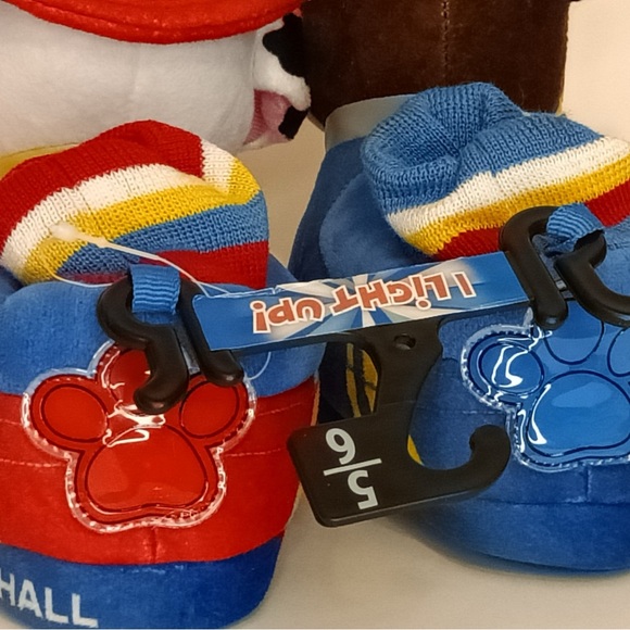 Nickelodeon Paw Patrol Light-Up Slippers - size 5/6 toddler - Picture 8 of 8